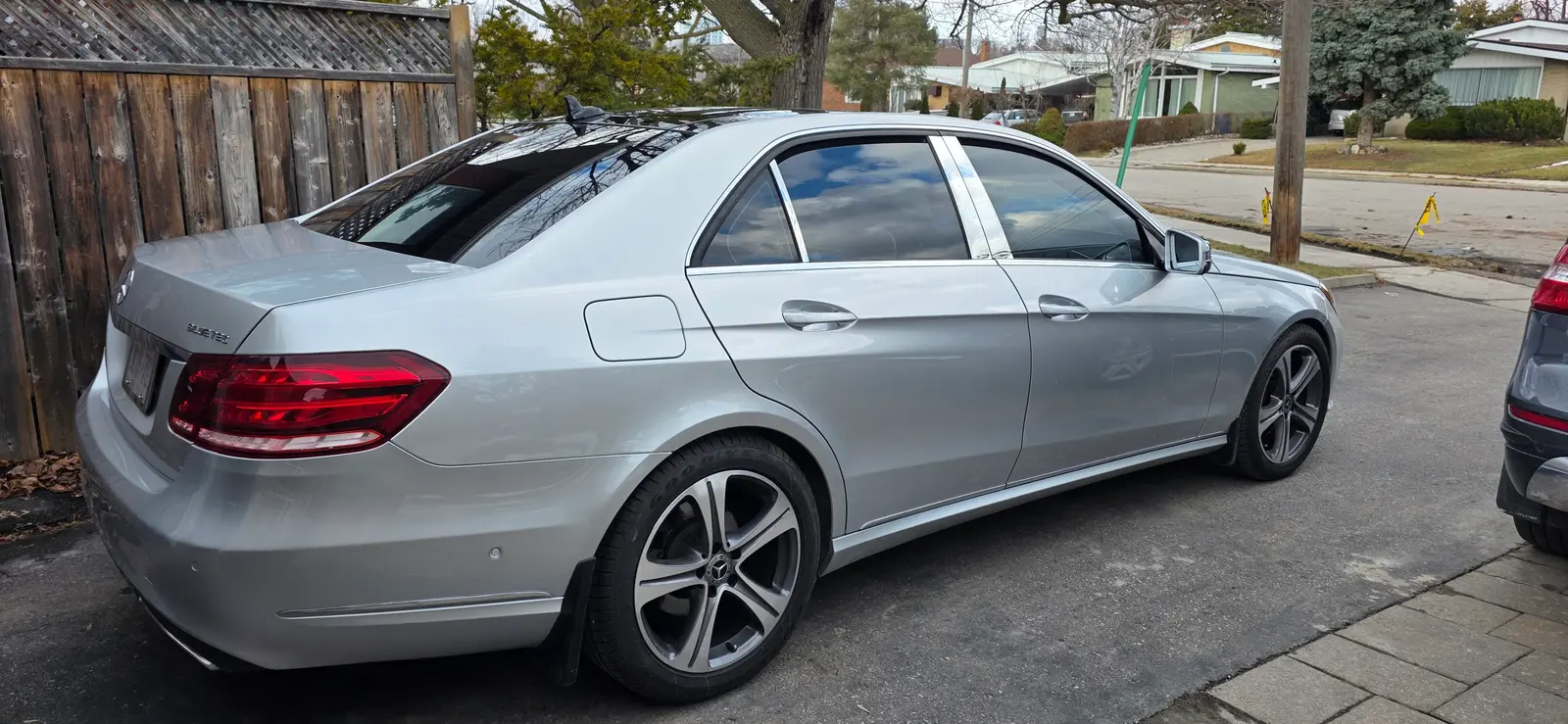 Repaired Mercedes — how to choose the right auto body shop